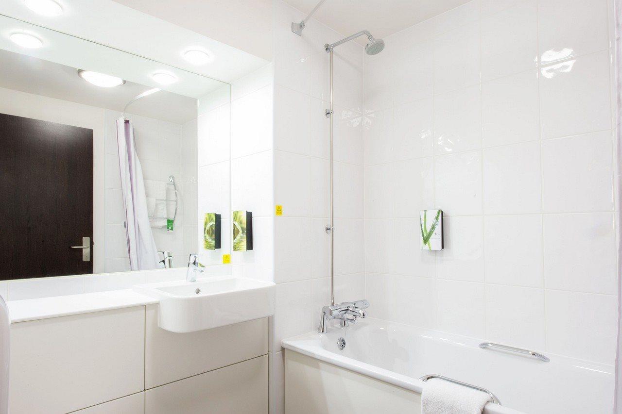 Premier Inn Cambridge City Centre Экстерьер фото