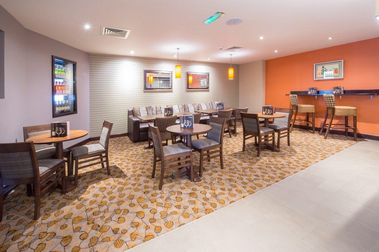 Premier Inn Cambridge City Centre Экстерьер фото