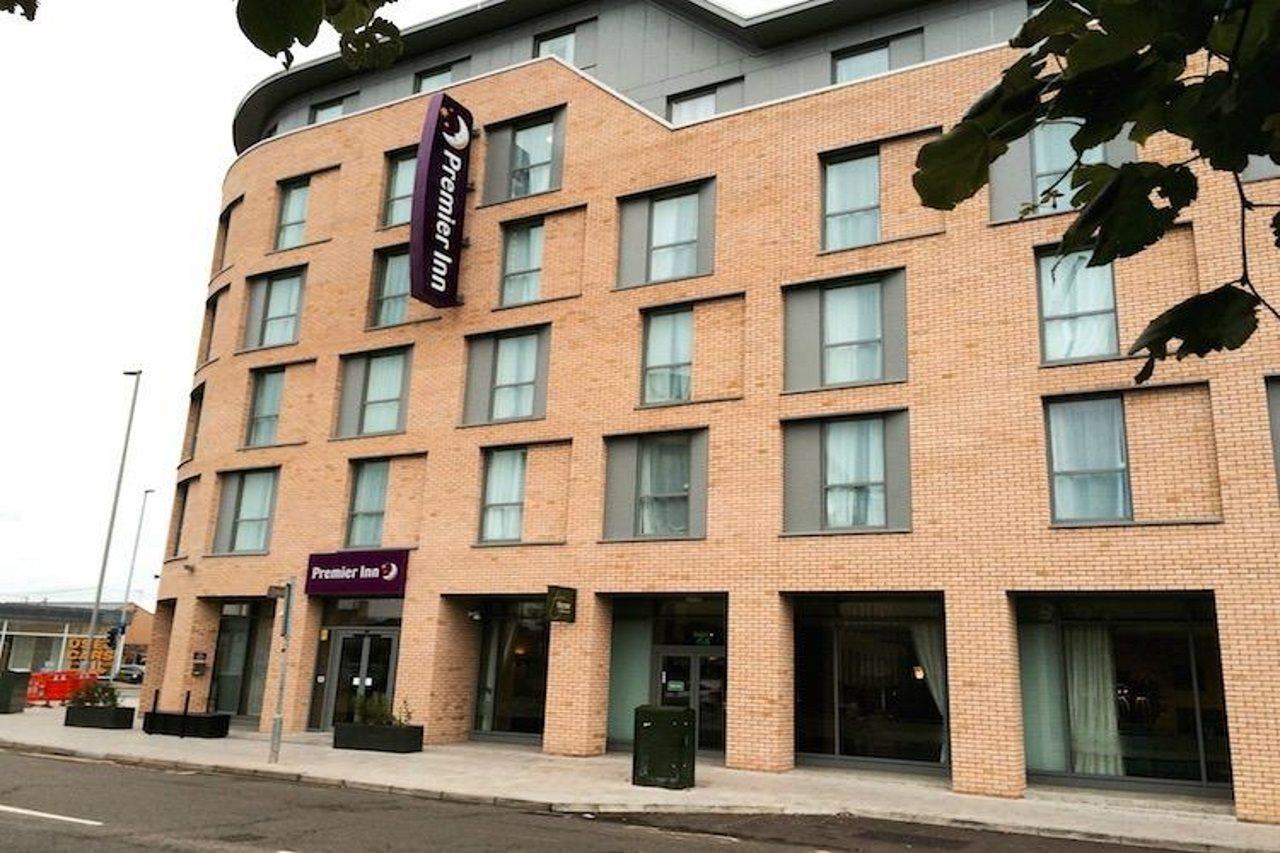 Premier Inn Cambridge City Centre Экстерьер фото