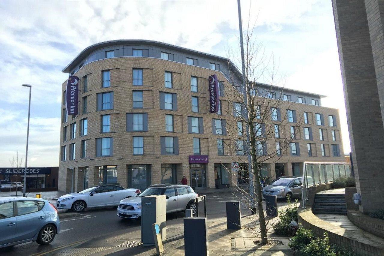 Premier Inn Cambridge City Centre Экстерьер фото